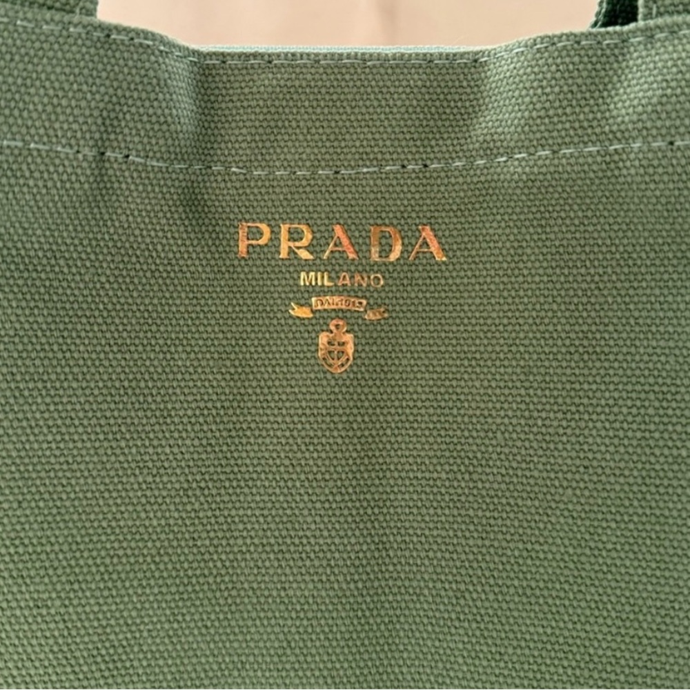 Prada Green Toilet Pouch NWB - Picture 5 of 7